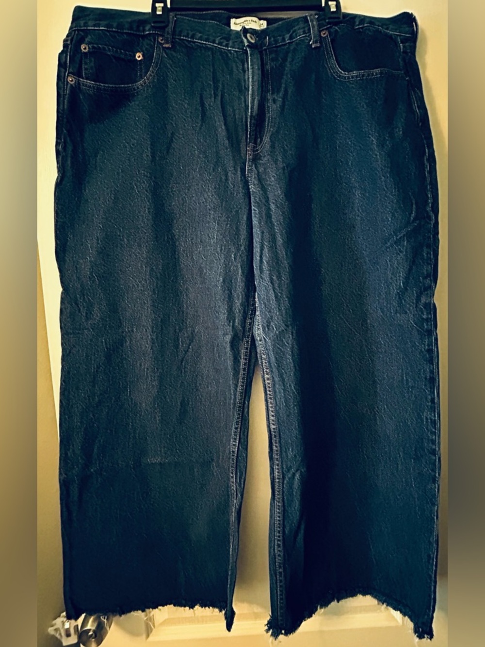 Abercrombie & Fitch The Ultra Loose Low Rise Jeans